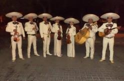 Mariachi Campos en General Escobedo (Topo Grande) - Horario de apertura