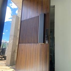 Horario de apertura Segovia Doors, Chihuahua