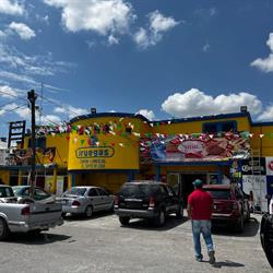 Horario de apertura Comercial Iruegas, Anáhuac