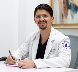 Dr. Roberto López en Guadalajara (Col. Country Club) - Horario de apertura
