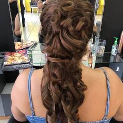 Horario de apertura PRESTIGE HAIR CUT SALON, Colima