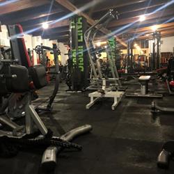 Horario de apertura Coliseo Fitness Boutique Avandaro-Gimnasio, Valle de Bravo