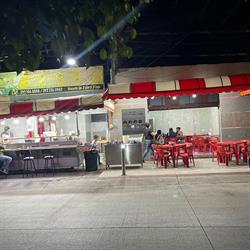 Horario de apertura Taqueria Los Altos De Jalisco enfrente de la SEC Benito Juárez, Ocotlán