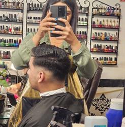 Horario de apertura lili"S Barber & Hair Styles, Mexicali